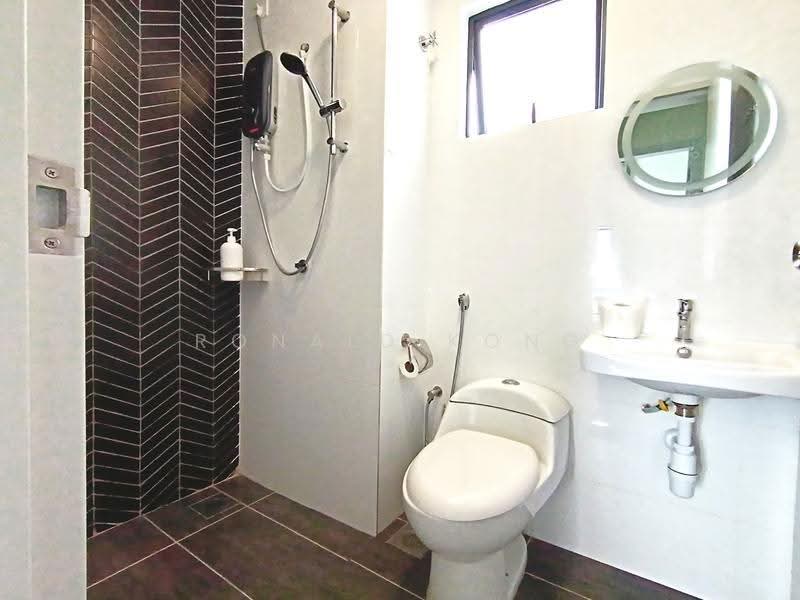 Service Residence for Sale at The Horizon - Ronald Kong - Bathroom - PropertyGuru.com.my