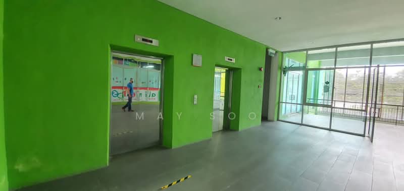 Shop for Rent in Bukit Jelutong (Shah Alam) - May Soo - Corridor - PropertyGuru.com.my