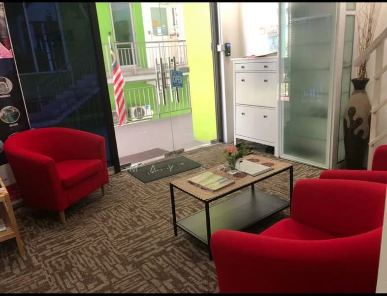 Shop for Rent in Bukit Jelutong (Shah Alam) - May Soo - Entrance - PropertyGuru.com.my