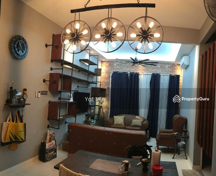 Living Room - furnishing not include 