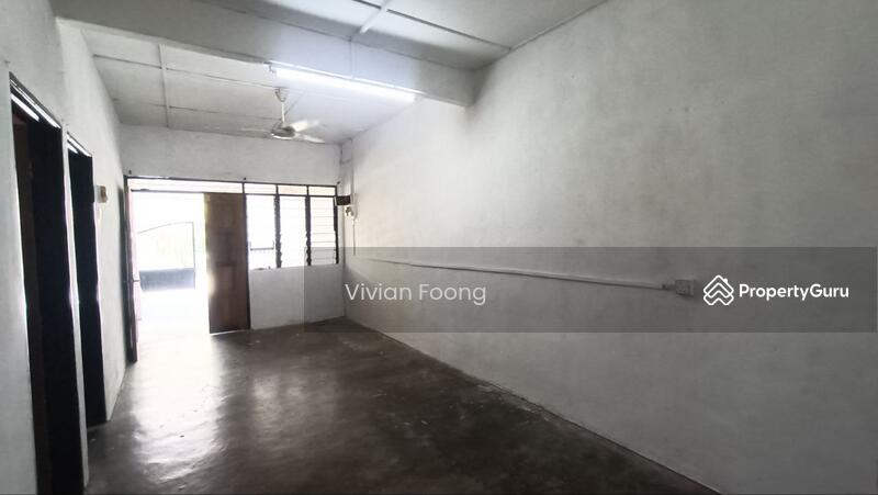 Untuk Disewa - Rapat baru terrace for rent