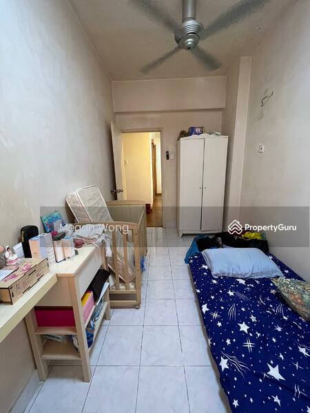 Kondominium untuk Dijual di Pelangi Damansara - Megan Wong - Bedroom - PropertyGuru.com.my