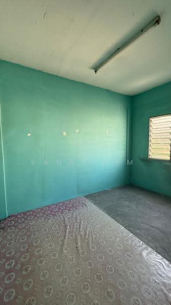 Flat for Sale at Puchong Utama Court 1 - Vanny Lum - Interior - PropertyGuru.com.my