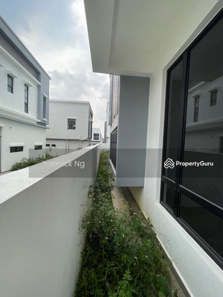 Bungalow for Sale in Alam Nusantara (Setia Alam) - Yannick Ng - Exterior - PropertyGuru.com.my