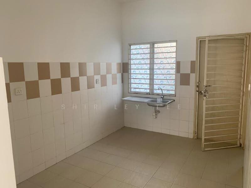 Rumah Teres 2-Tingkat untuk Dijual di Shah Alam (Selangor) - Shir Ley Tee - Kitchen - PropertyGuru.com.my