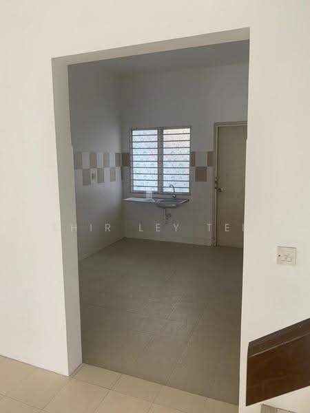 Rumah Teres 2-Tingkat untuk Dijual di Shah Alam (Selangor) - Shir Ley Tee - Kitchen - PropertyGuru.com.my