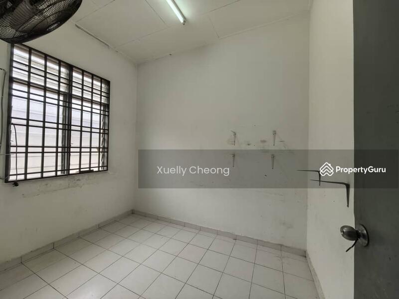 1-storey Terraced House for Sale in Taman Pulai Jaya (Kulai) - Xuelly Cheong - Bedroom - PropertyGuru.com.my