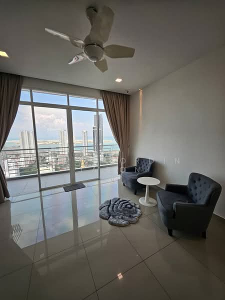 Kondominium untuk Disewa di The Cantonment - Lim Noordin Jason - Living room and Balcony - PropertyGuru.com.my