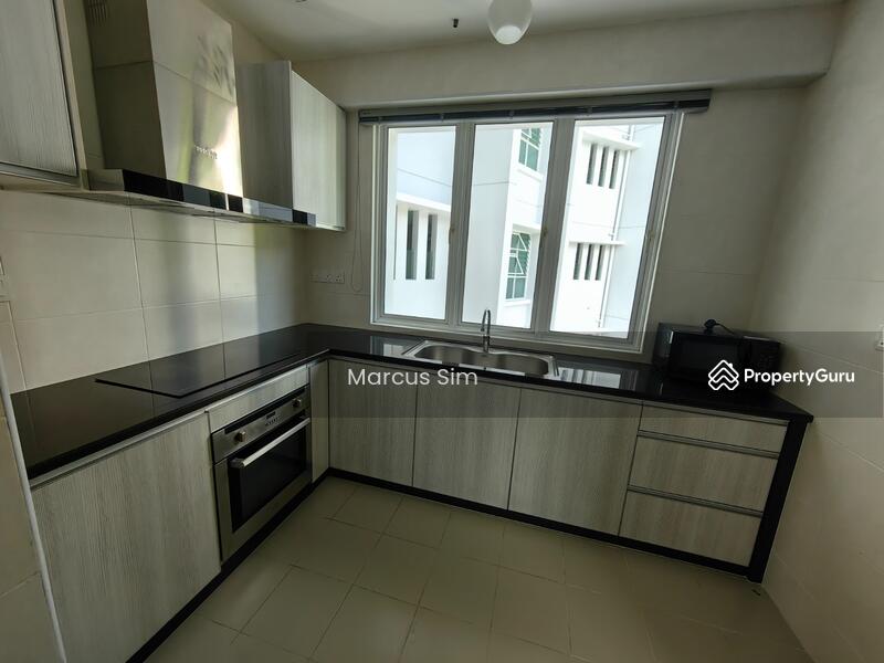 Kondominium untuk Dijual di Bayu Ferringhi Condominiums - Marcus Sim - Kitchen - PropertyGuru.com.my