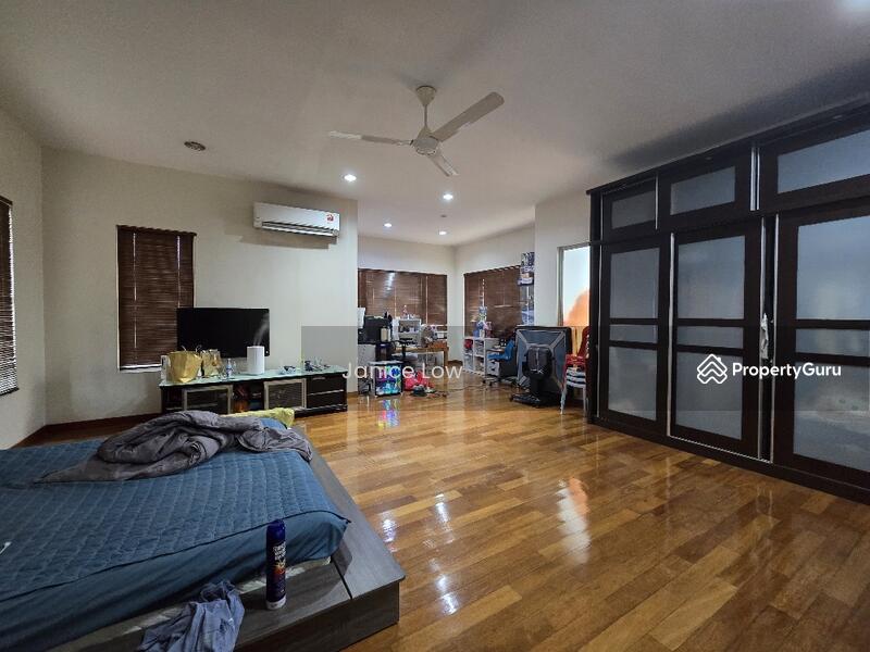 Bungalow House untuk Dijual di Bandar Botanic (Klang) - Janice Low - Master Bedroom - PropertyGuru.com.my