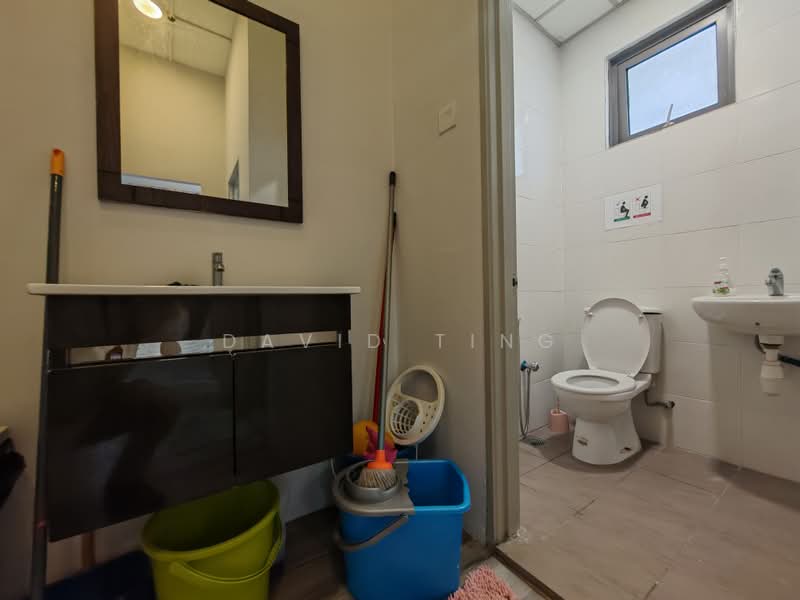Kedai / Pejabat untuk Disewa di Taman Tasik Damai (Sungai Besi) - David Ting - Bathroom - PropertyGuru.com.my