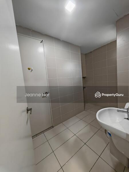 Rumah Bandar untuk Dijual di 16 Sierra (Puchong) - Jeanne Hor - Bathroom - PropertyGuru.com.my
