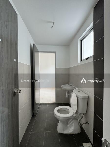Terraced House for Sale in Sepang (Selangor) - Nazrin Hakimin - Bathroom - PropertyGuru.com.my