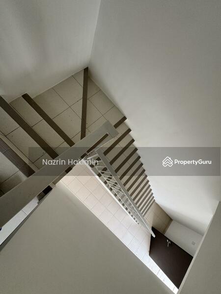 Terraced House for Sale in Sepang (Selangor) - Nazrin Hakimin - Stairs - PropertyGuru.com.my