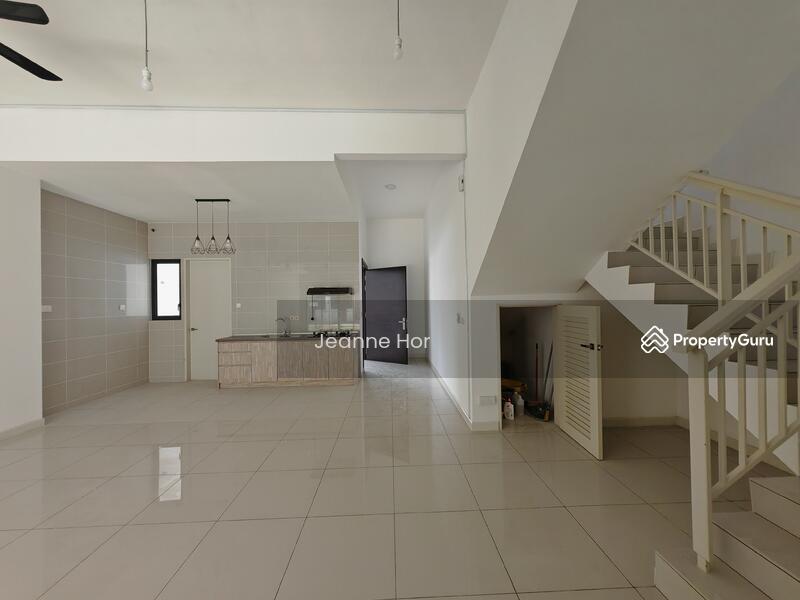 Townhouse for Sale in 16 Sierra (Puchong) - Jeanne Hor - Living Room - PropertyGuru.com.my