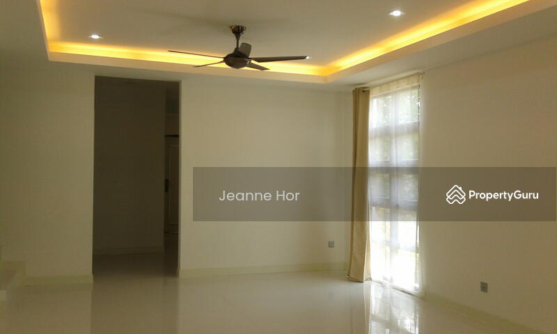 Townhouse for Sale in 16 Sierra (Puchong) - Jeanne Hor - Living Room - PropertyGuru.com.my