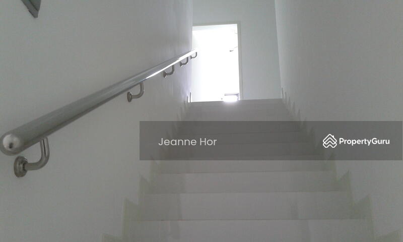 Townhouse for Sale in 16 Sierra (Puchong) - Jeanne Hor - Stairs - PropertyGuru.com.my