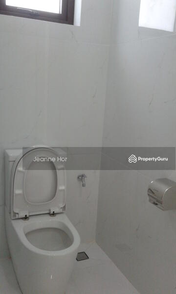 Townhouse for Sale in 16 Sierra (Puchong) - Jeanne Hor - Bathroom - PropertyGuru.com.my