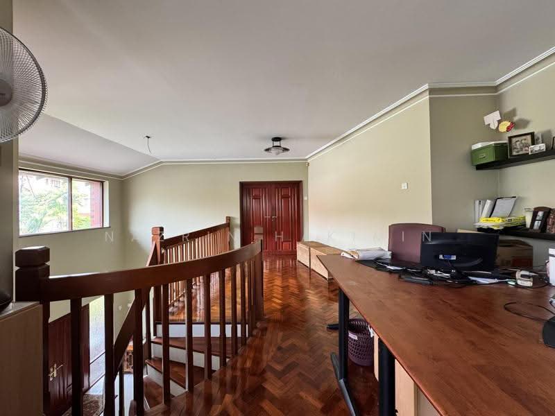Bungalow House untuk Dijual di Country Heights (Kajang) - Nazrin Hakimin - Corridor - PropertyGuru.com.my