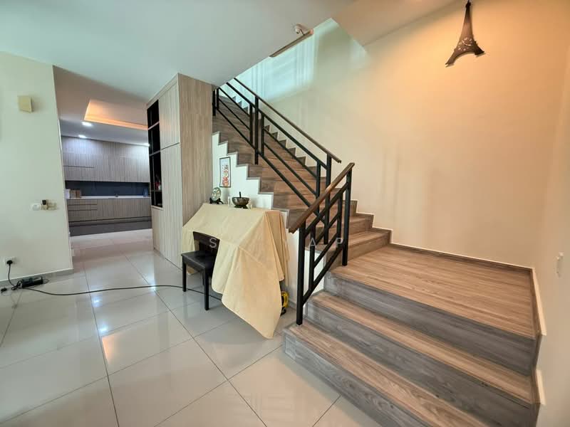 Cluster House for Sale in Nusa Duta (Iskandar Puteri (Nusajaya)) - SP Yap - Stairs - PropertyGuru.com.my