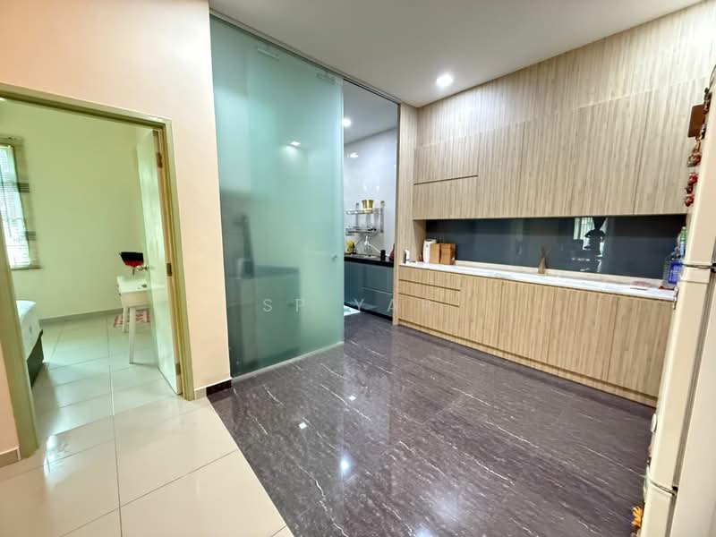 Cluster House for Sale in Nusa Duta (Iskandar Puteri (Nusajaya)) - SP Yap - Kitchen - PropertyGuru.com.my