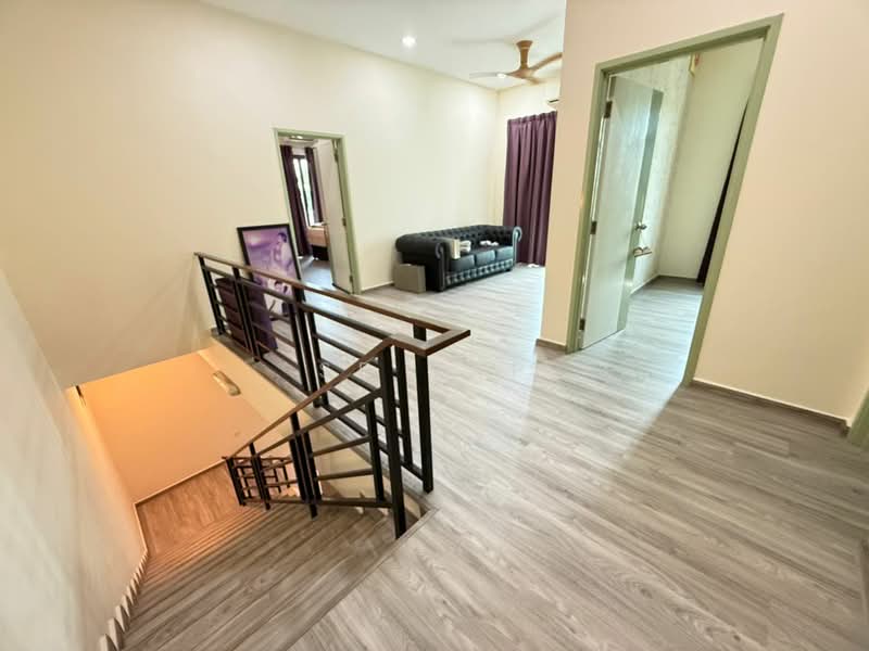 Cluster House for Sale in Nusa Duta (Iskandar Puteri (Nusajaya)) - SP Yap - Stairs - PropertyGuru.com.my
