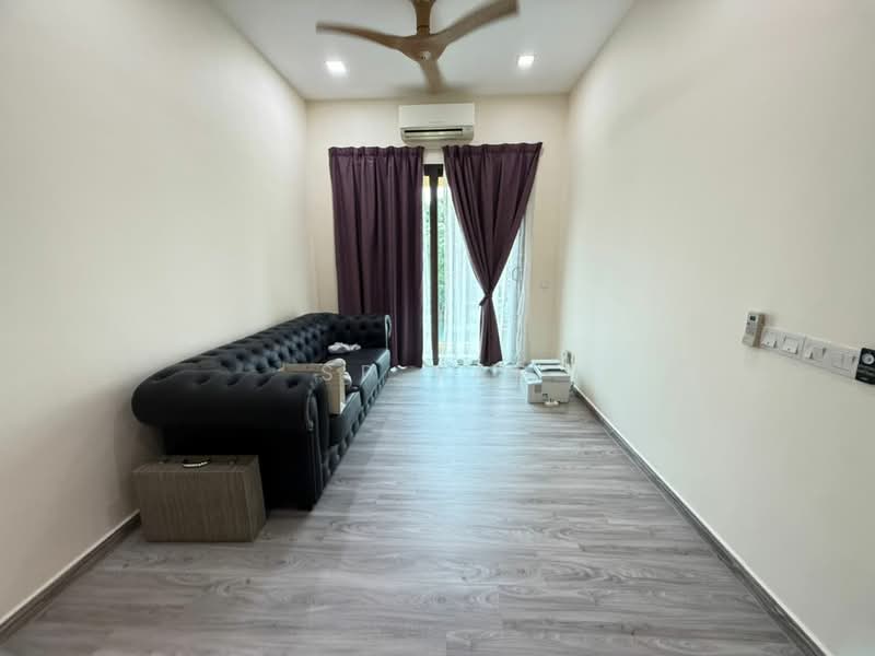 Cluster House for Sale in Nusa Duta (Iskandar Puteri (Nusajaya)) - SP Yap - Living Room - PropertyGuru.com.my