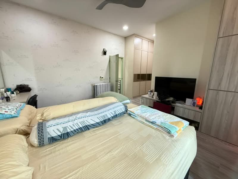 Cluster House for Sale in Nusa Duta (Iskandar Puteri (Nusajaya)) - SP Yap - Master Bedroom - PropertyGuru.com.my