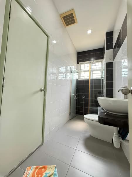 Cluster House for Sale in Nusa Duta (Iskandar Puteri (Nusajaya)) - SP Yap - Bathroom - PropertyGuru.com.my