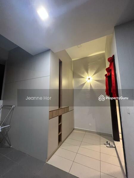 Townhouse for Sale in 16 Sierra (Puchong) - Jeanne Hor - Entrance - PropertyGuru.com.my