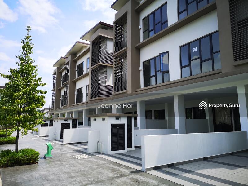Townhouse for Sale in 16 Sierra (Puchong) - Jeanne Hor - Exterior - PropertyGuru.com.my