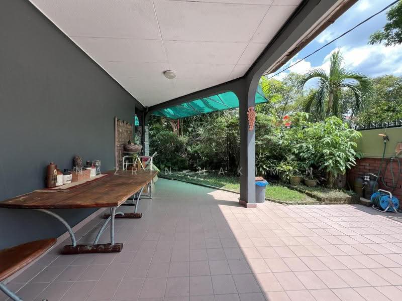 2-storey Terraced House for Sale in Ampang (Selangor) - Nazrin Hakimin - Balcony - PropertyGuru.com.my