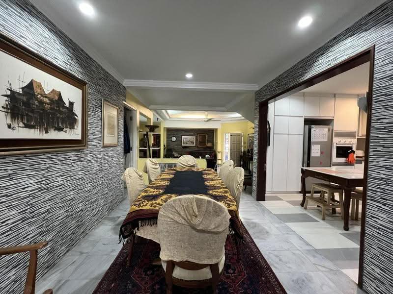 2-storey Terraced House for Sale in Ampang (Selangor) - Nazrin Hakimin - Dining Room - PropertyGuru.com.my