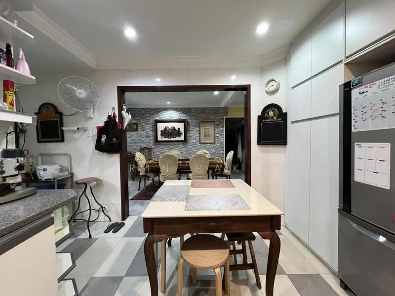 2-storey Terraced House for Sale in Ampang (Selangor) - Nazrin Hakimin - Kitchen - PropertyGuru.com.my