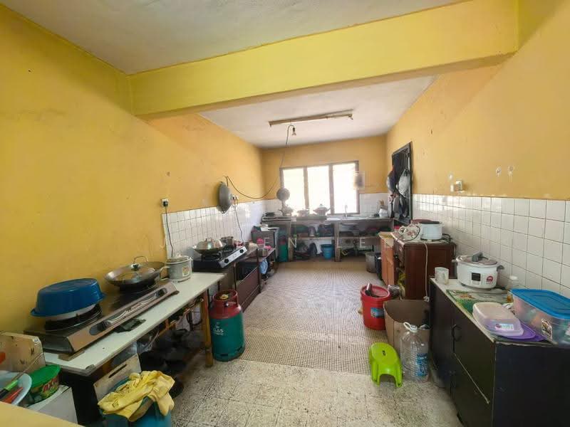 2-storey Terraced House for Sale in Seksyen 25 (Shah Alam) - Jayden Lee - Kitchen - PropertyGuru.com.my
