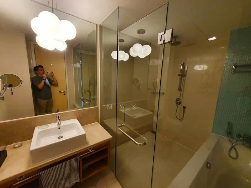 Service Residence for Rent at Cormar Suites (Fraser Place (Lot 163)) - Mak Oliver - Bathroom - PropertyGuru.com.my