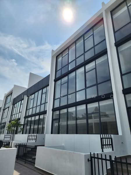 Rumah Teres 4-Tingkat untuk Dijual di Damansara Perdana (Selangor) - Kin Keong Woo - Exterior - PropertyGuru.com.my