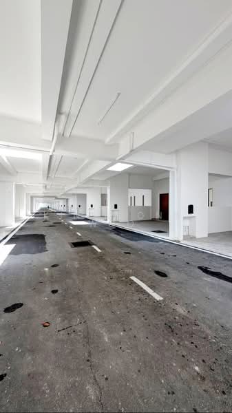 Rumah Teres 4-Tingkat untuk Dijual di Damansara Perdana (Selangor) - Kin Keong Woo - Car Park - PropertyGuru.com.my