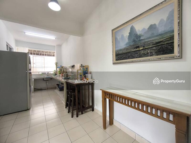 Condominium for Sale at D'Rimba - Alicia Soo - Kitchen - PropertyGuru.com.my