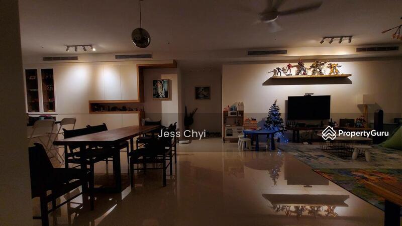 Condominium for Sale at Pavilion Hilltop - Jess Chyi - Living Room - PropertyGuru.com.my
