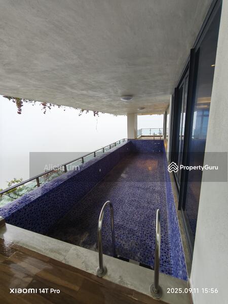 Private Swimming Pool 