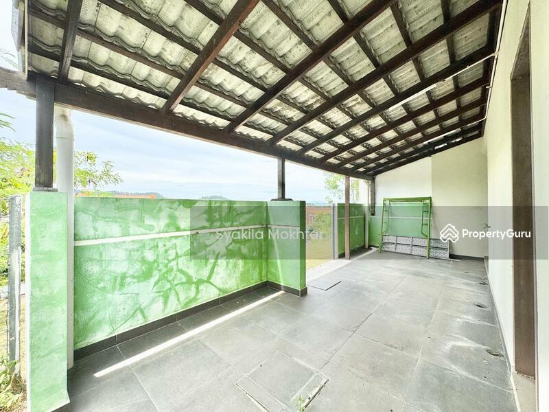 Semi-Detached House for Sale in Puncak Bestari (Puncak Alam) - Syakila Mokhtar - Balcony - PropertyGuru.com.my