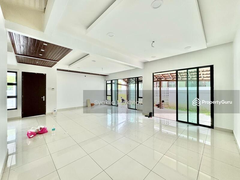 Semi-Detached House for Sale in Puncak Bestari (Puncak Alam) - Syakila Mokhtar - Living Room - PropertyGuru.com.my