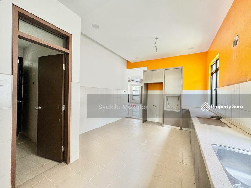 Semi-Detached House for Sale in Puncak Bestari (Puncak Alam) - Syakila Mokhtar - Kitchen - PropertyGuru.com.my