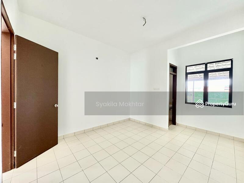 Semi-Detached House for Sale in Puncak Bestari (Puncak Alam) - Syakila Mokhtar - Bedroom - PropertyGuru.com.my