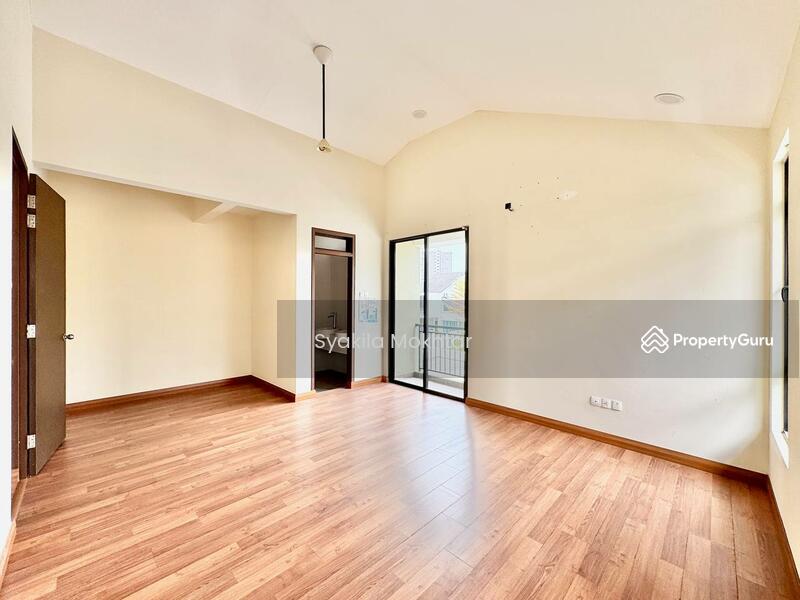 Semi-Detached House for Sale in Puncak Bestari (Puncak Alam) - Syakila Mokhtar - Living Room - PropertyGuru.com.my