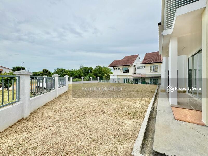 2-storey Terraced House for Sale in Puncak Bestari (Puncak Alam) - Syakila Mokhtar - Garden - PropertyGuru.com.my