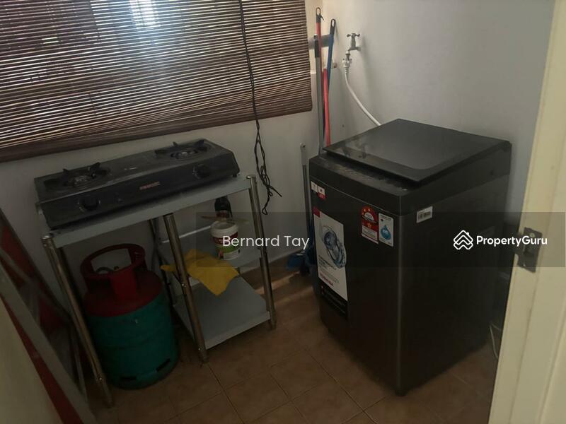 Kediaman Servis untuk Disewa di Metropolitan Square Service Residence - Bernard Tay - Kitchen - PropertyGuru.com.my