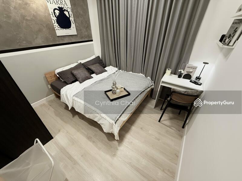 QUEEN Bedroom