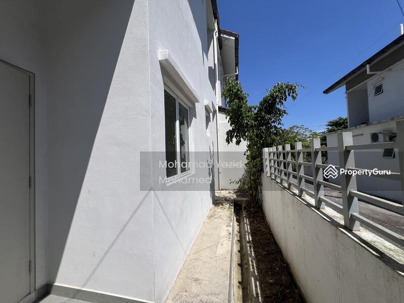 For Rent - Laman Azalea